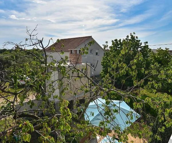 Nena Apartament Sukošan