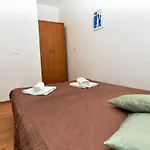 Nena
