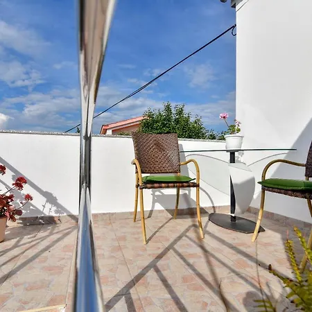Nena Apartment