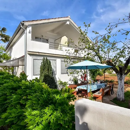 公寓 Nena Sukošan